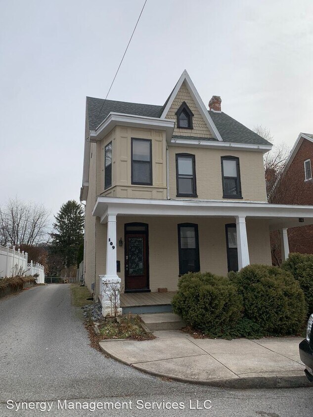 Primary Photo - 4 br, 2 bath House - 109 Garfield Street