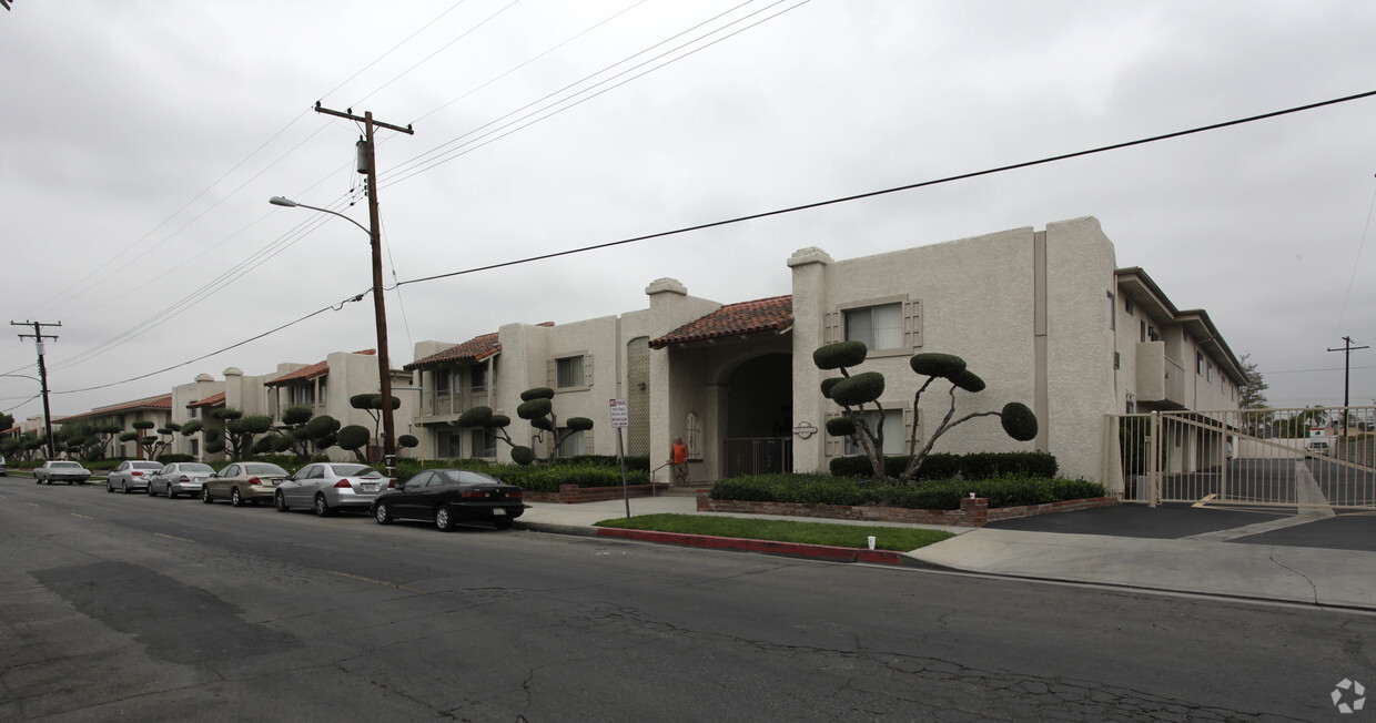 Primary Photo - El Sereno Apartments