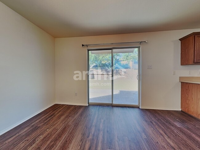 Building Photo - 709 Devontree Ct