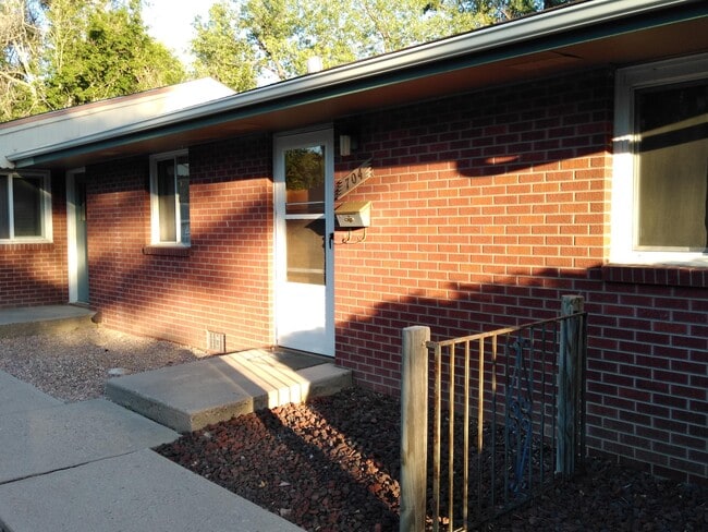 Building Photo - 704 Colorado St