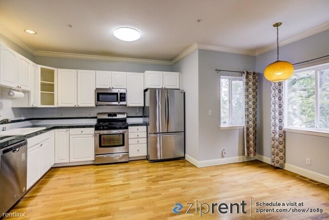 Foto del edificio - 3 br, 2.5 bath Condo - 2247 Turk Boulevard...
