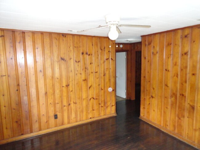 Foto del edificio - 320 Old Shaw Rd