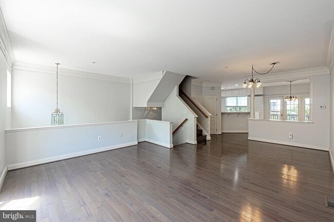 Building Photo - 107 Colville Dr