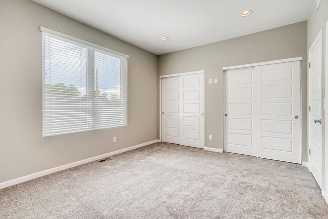Photo - Beautiful 2 Bedroom Townhome
