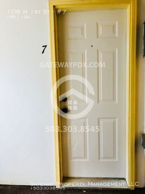 Foto del edificio - 108 N 1st St