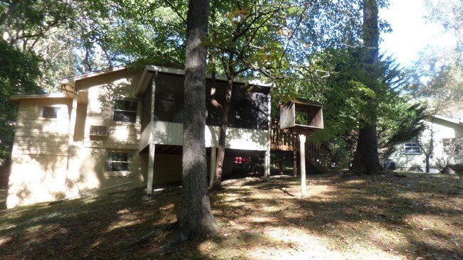 Foto del edificio - 110 Chatham Ln