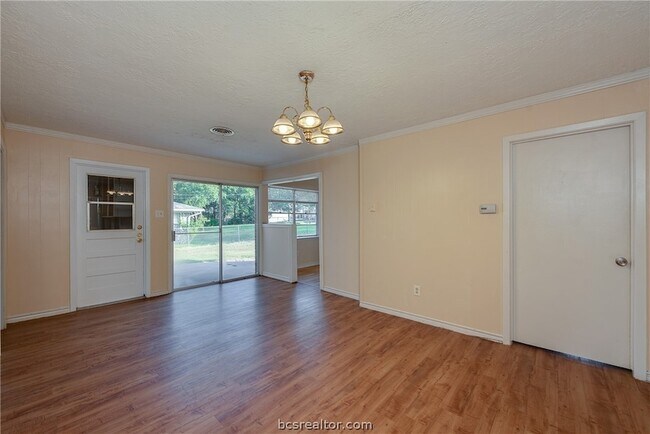 Foto del edificio - 2317 Carter Creek Pkwy