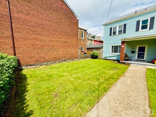 Building Photo - 2309 Sidney St