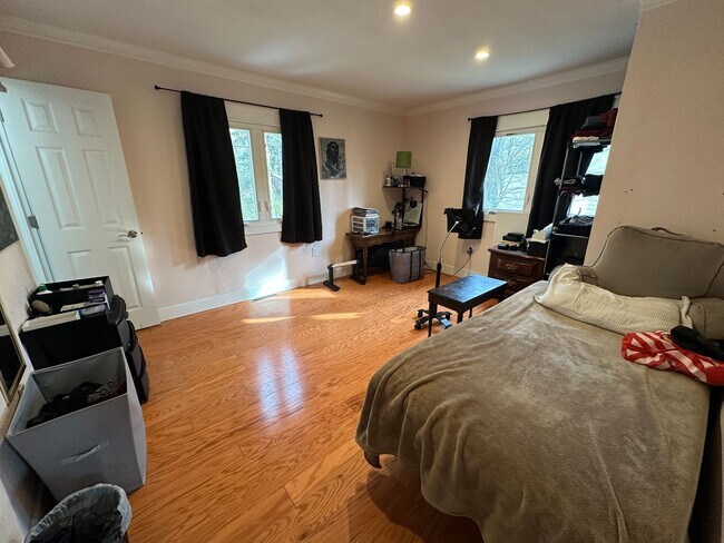 Foto del edificio - 117 Winston Dr