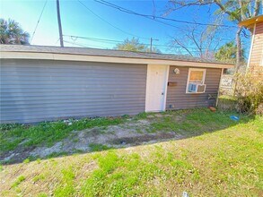 Building Photo - 1131 SE 36th St