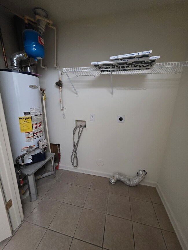 Foto del edificio - 3 BR Townhome in north High Point!