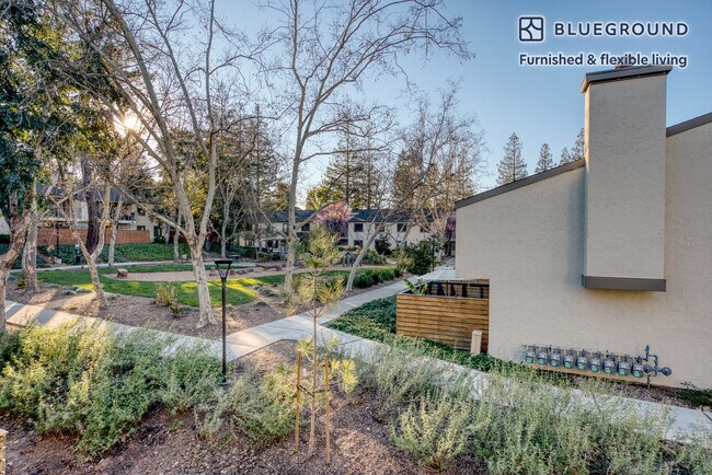 Foto del edificio - 350 Sharon Park Dr