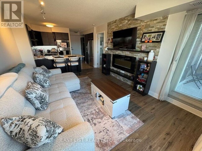 Building Photo - 120 Dallimore Cir