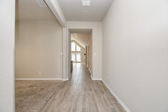 Foto del edificio - 18331 Pedernales Springs Dr