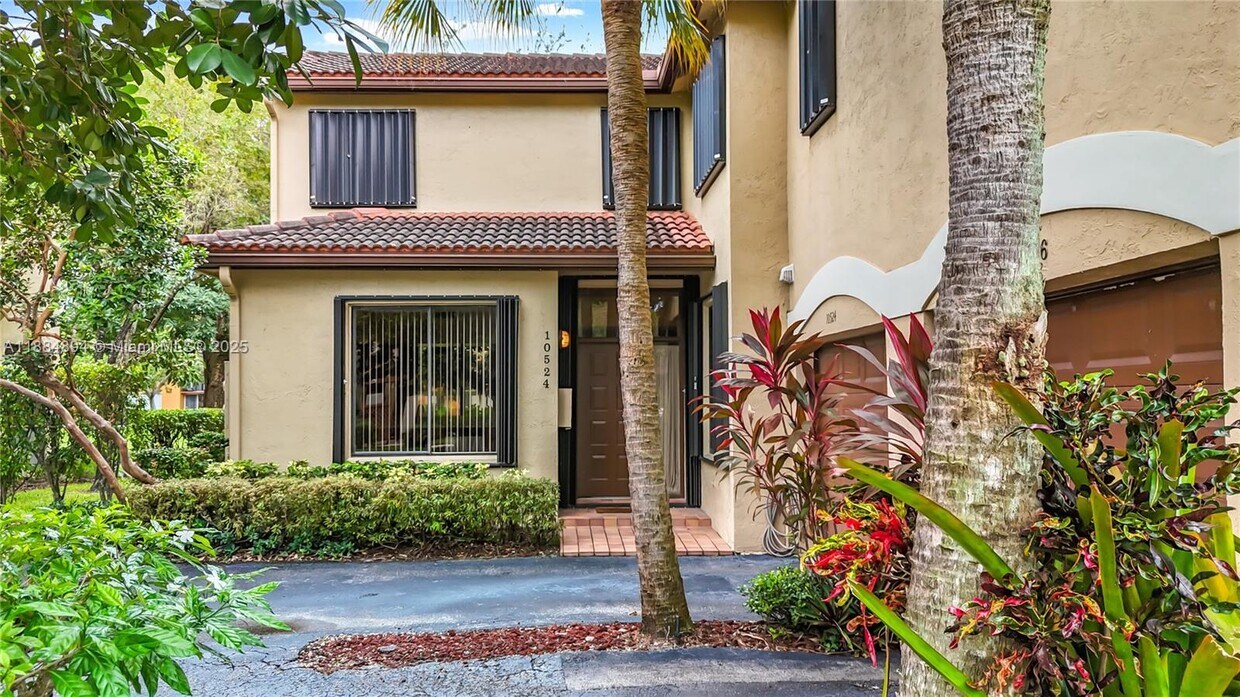 Foto del edificio - 10524 NW 10th St