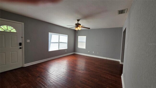 Foto del edificio - 936 E Shadowlawn Ave