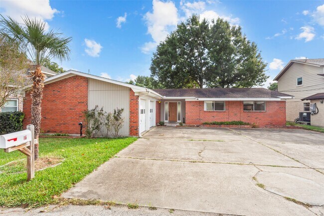 Foto del edificio - 16 Harbor Ln