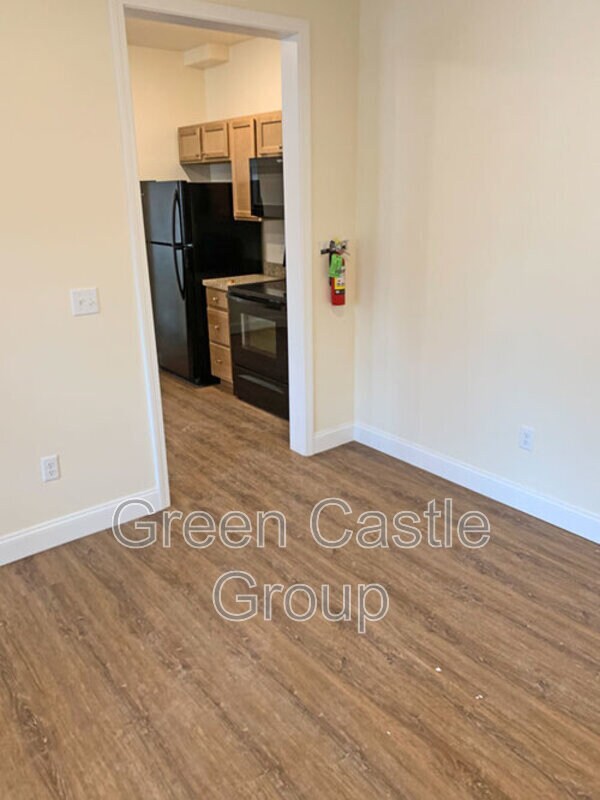 Foto del edificio - 323 Pearl St