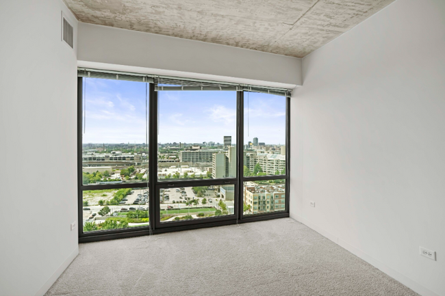Foto del edificio - 889 S Clark St