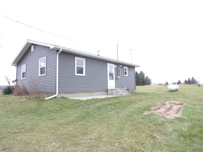 Building Photo - 4522 Lake Pleasant Rd S
