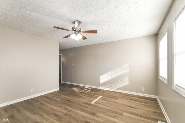 Building Photo - 4701 N Kitley Ave