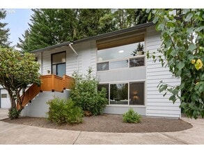 Building Photo - 9040-9042 SW Monterey Pl