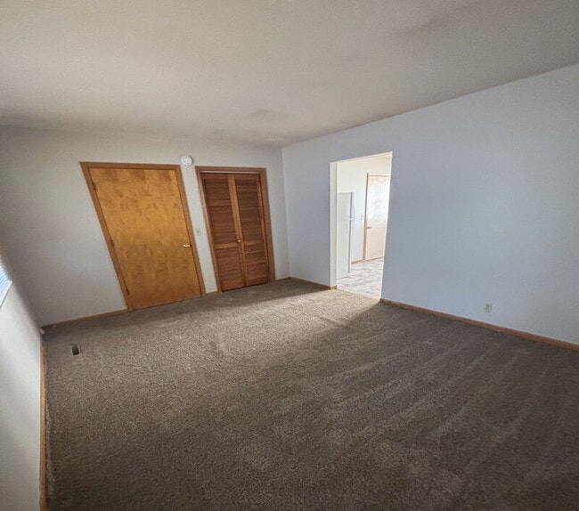 Building Photo - 5313 Leighton Ave