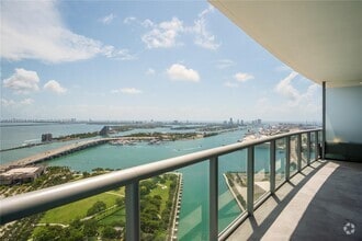 Building Photo - 888 Biscayne Blvd