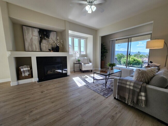 Foto del edificio - 6086 Cielo Cir