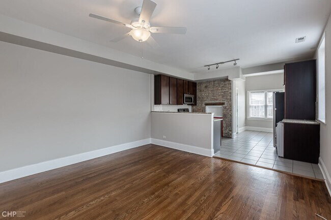 2607-2613 W Lawrence: 2 habitaciones/2 baños - Lawrence 2607 W