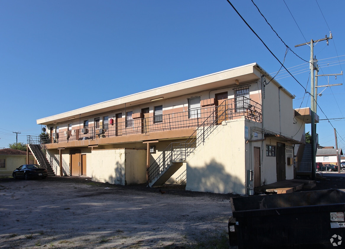 Building Photo - 556-564 W Avenue A