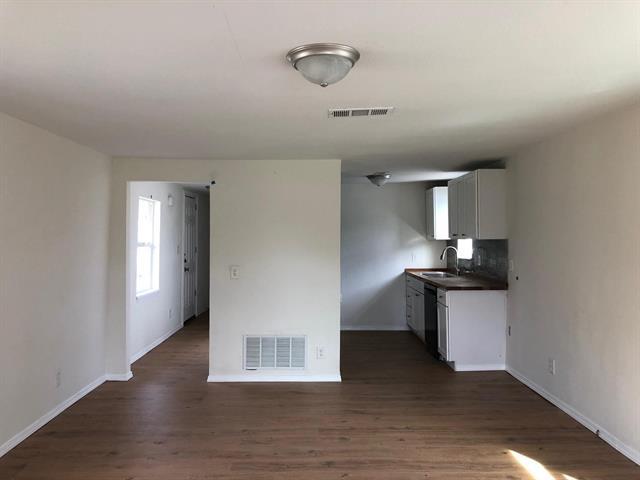 Foto principal - 923 S 1st St