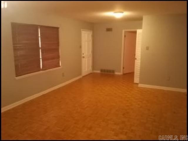 Foto del edificio - 5007 Lochridge Rd