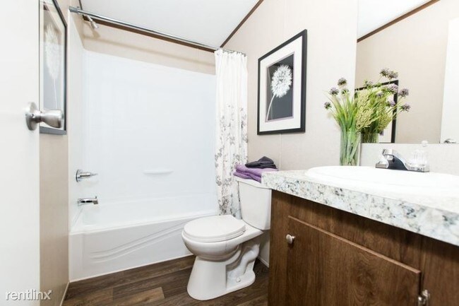 Foto del edificio - 14367 Twin Lakes Cir