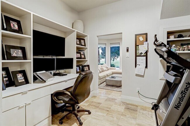 Foto del edificio - 4516 Dickson St