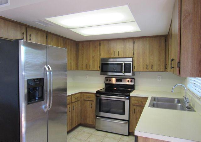 Building Photo - 113 Harbor Drive