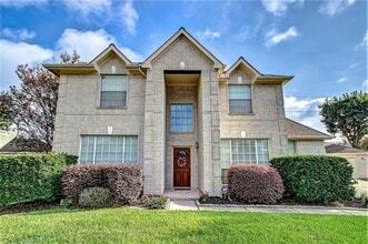 Building Photo - 2803 Norwood Hills Dr