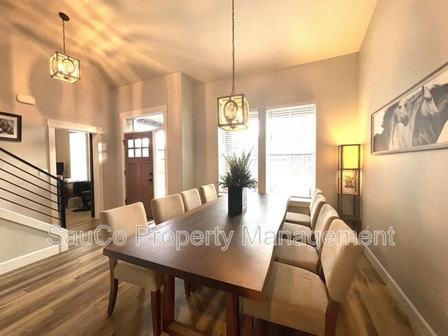 Foto del edificio - 35511 Portland View Dr