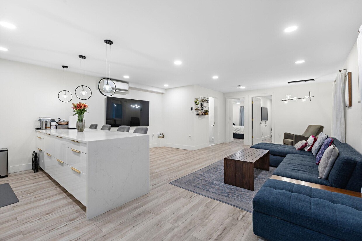 Foto principal - 142 Morris St