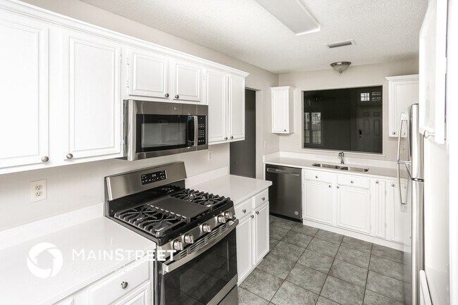 Building Photo - 4304 Saugus Dr