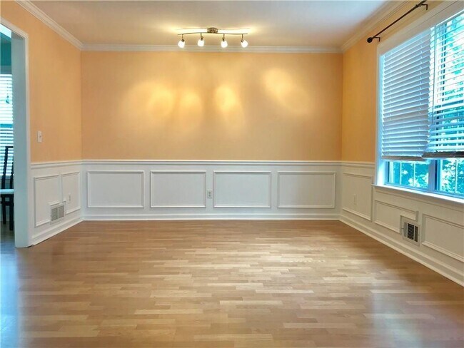 Foto del edificio - 3354 Roundfield Cir