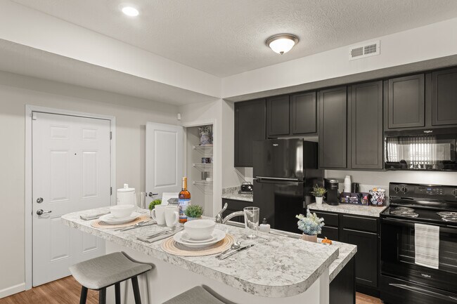 Foto del edificio - Residences at Golf Village
