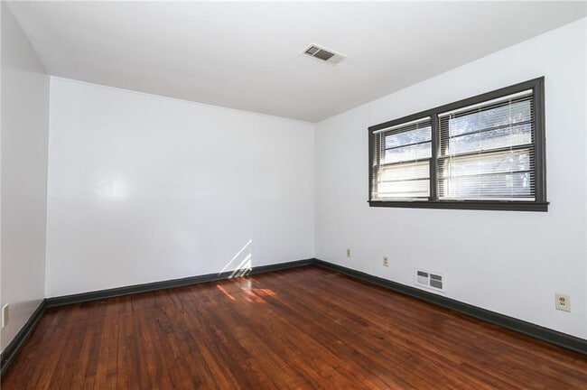 Building Photo - 1678 Bagpipe Pl