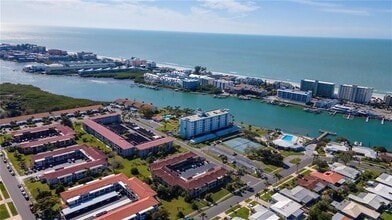 Building Photo - 10351 Regal Dr