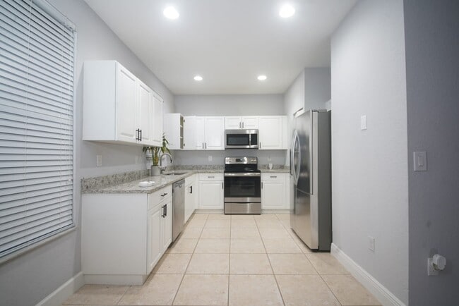 Building Photo - 5095 Rambler Rose Way