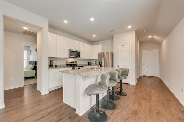 Foto del edificio - 1117 Takeoff Ave