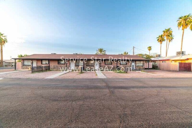 Building Photo - 5460 W Palmaire Ave