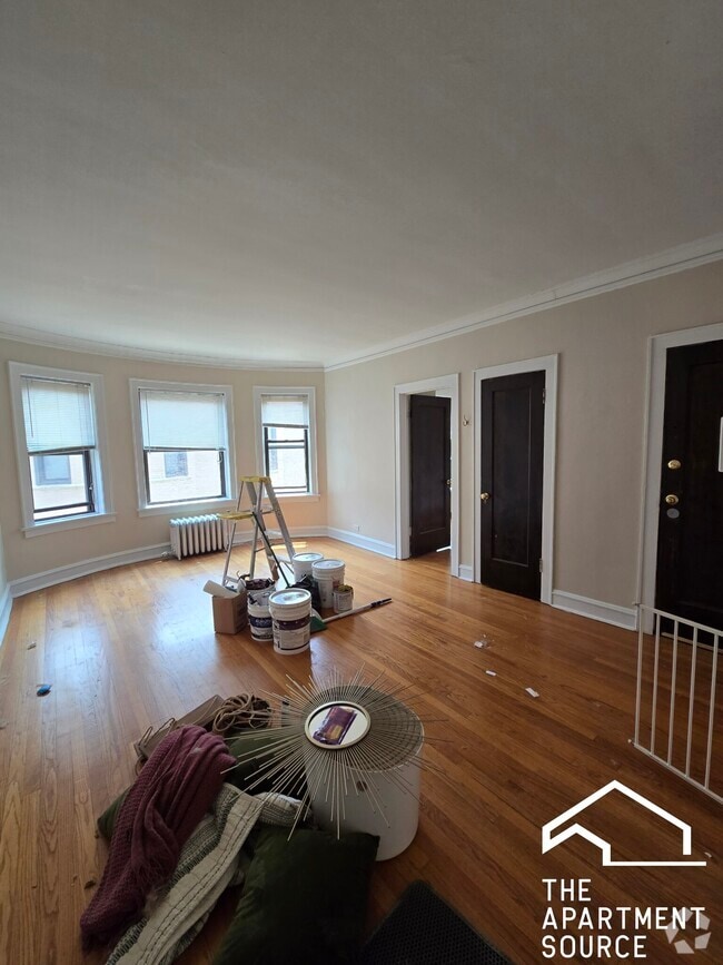 Building Photo - 4527 N Paulina St