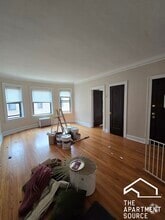 Building Photo - 4527 N Paulina St