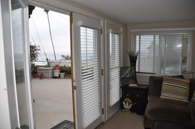 Building Photo - 138 Waterview St